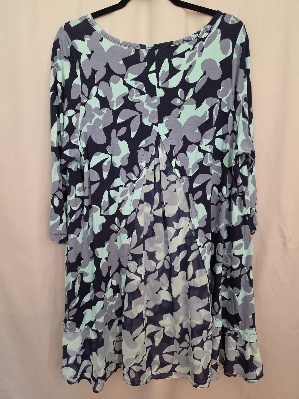 LOGO by Lori Goldstein Navy & Mint Floral Swing Tunic Top